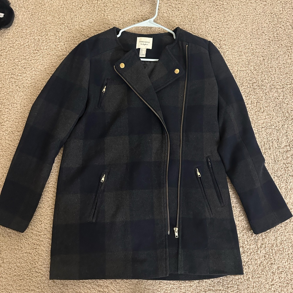 FOREVER 21 Womens Checkered Coat- small